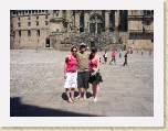 07July05 - Nay, Jenny, Baz, Andy in Spain - Running of Bulls 467 * 1024 x 768 * (289KB)